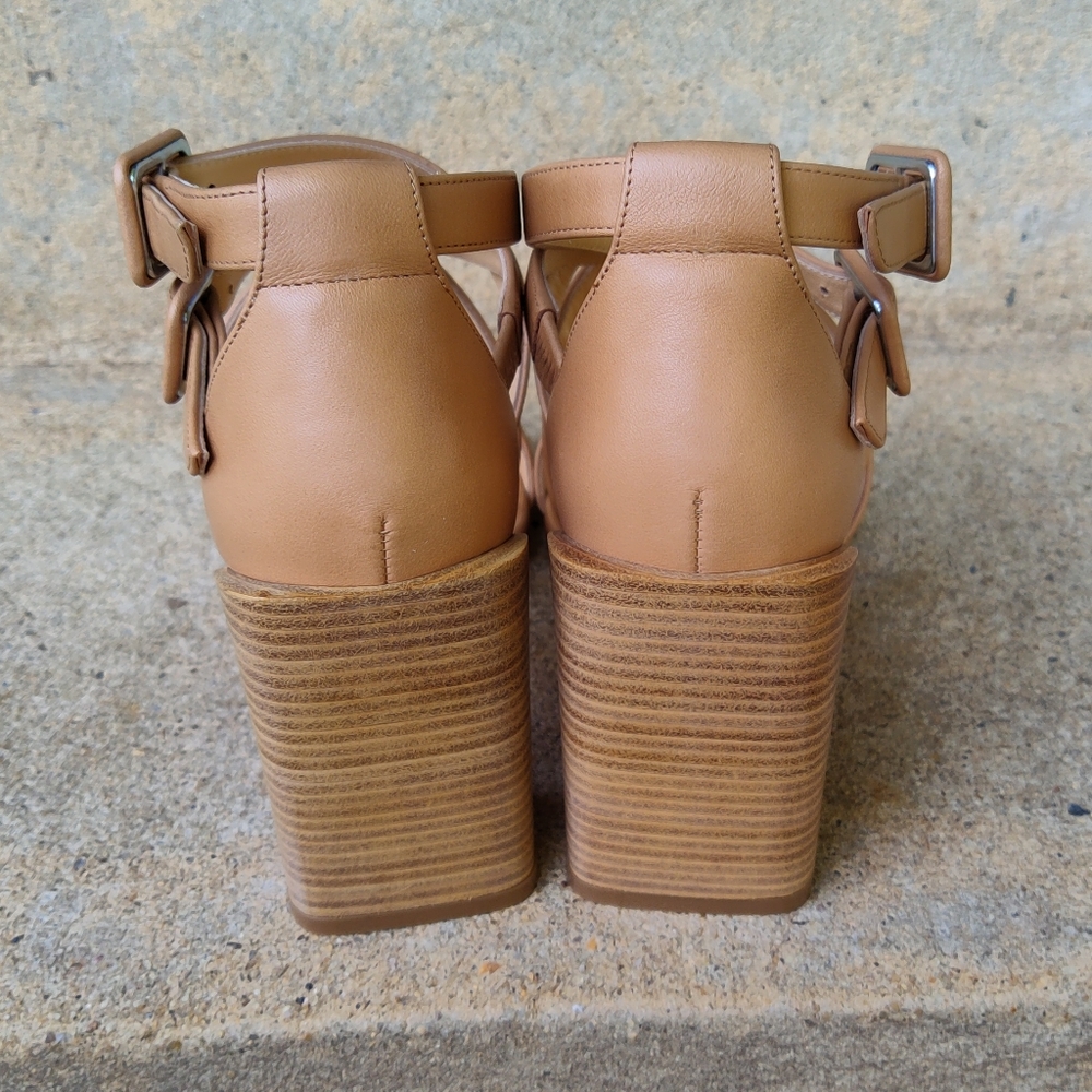 CHRISTIAN LOUBOUTIN Zefira Sandals - Picture 11 of 15
